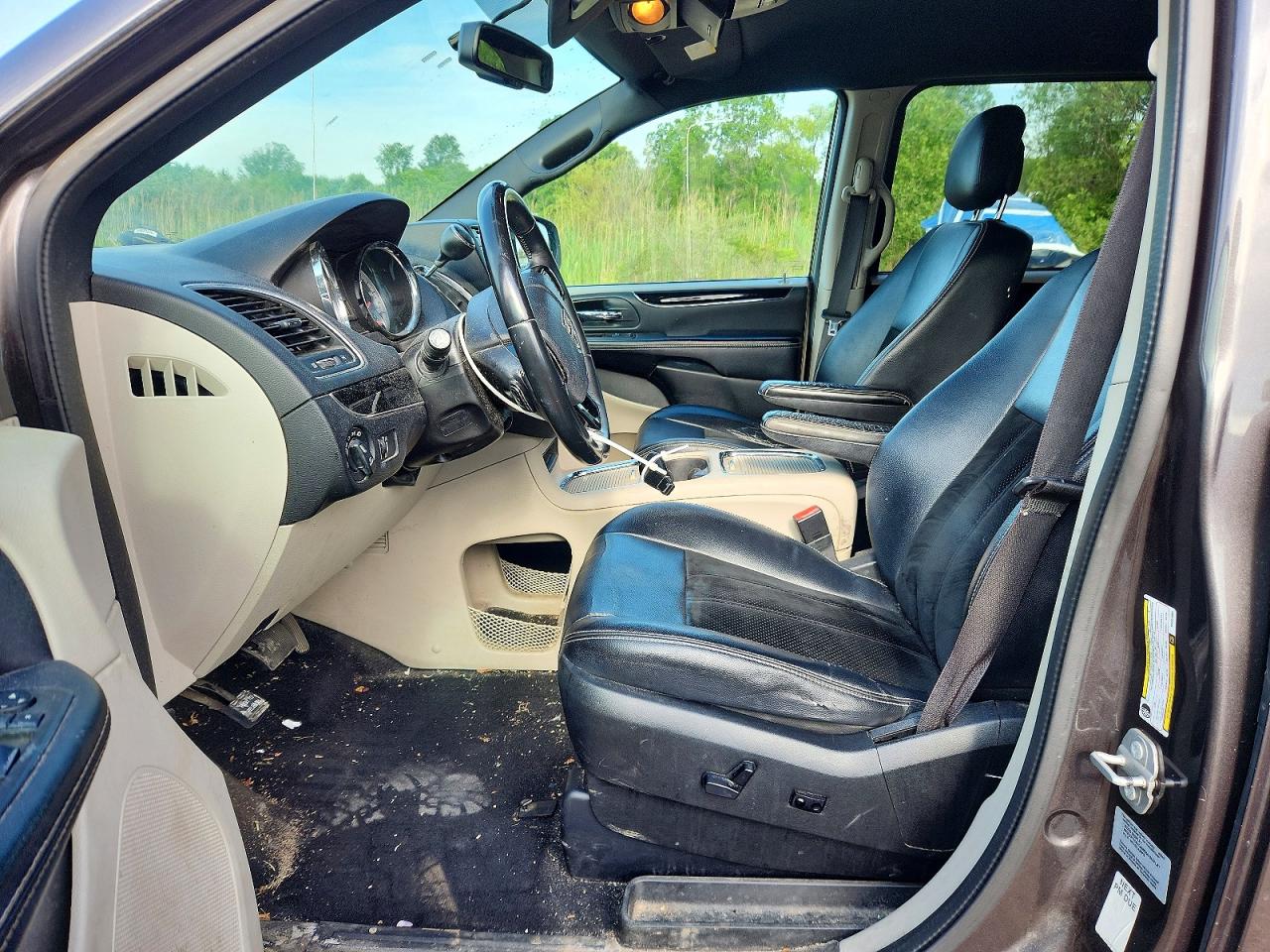 Dodge Caravan Sxt