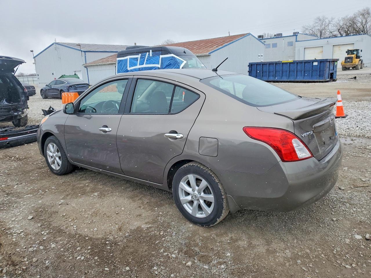 Nissan Versa S
