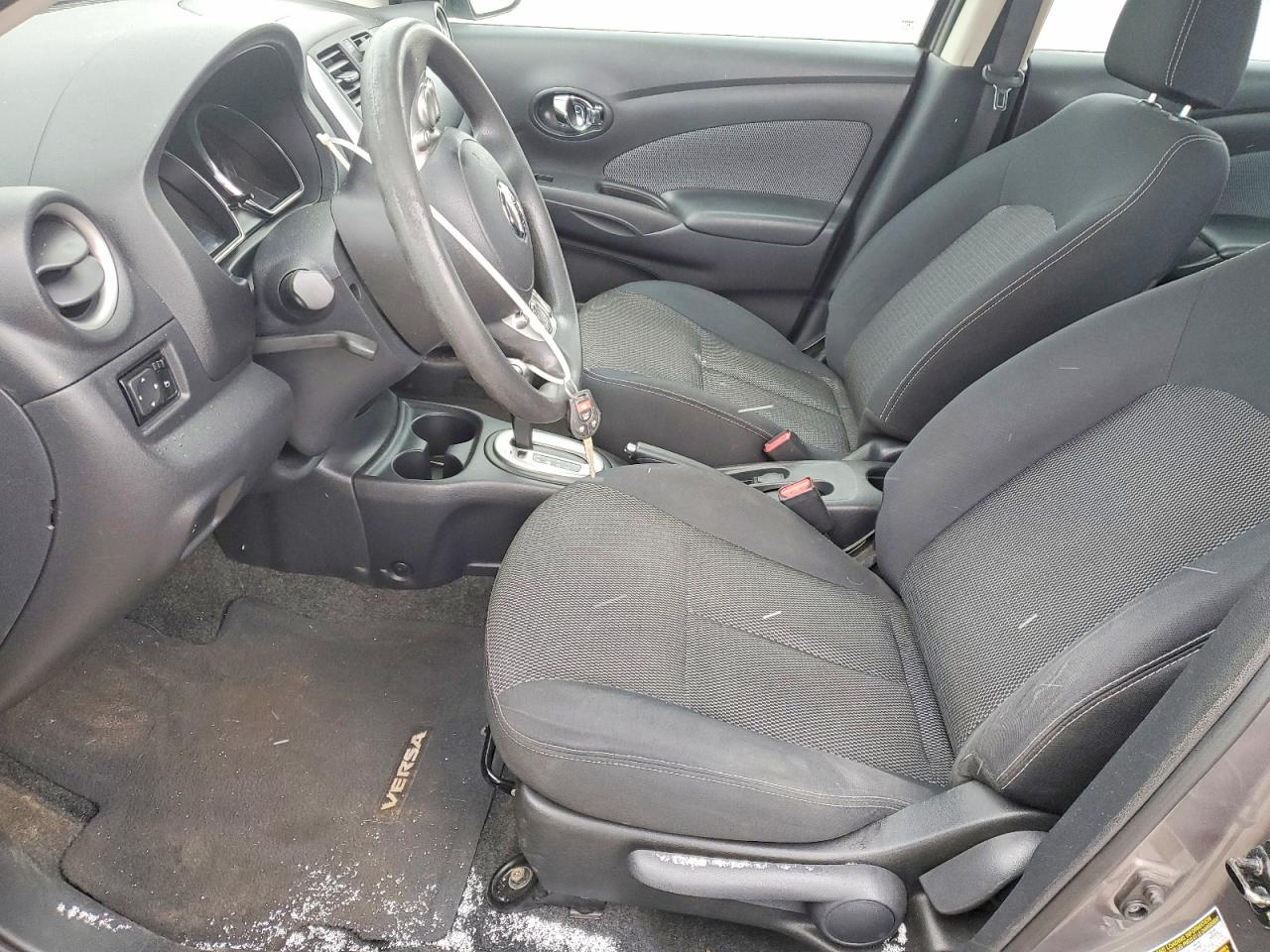 Nissan Versa S
