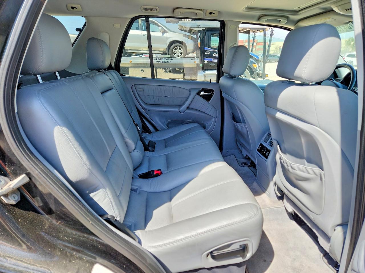 Mercedes-Benz M-Class 500
