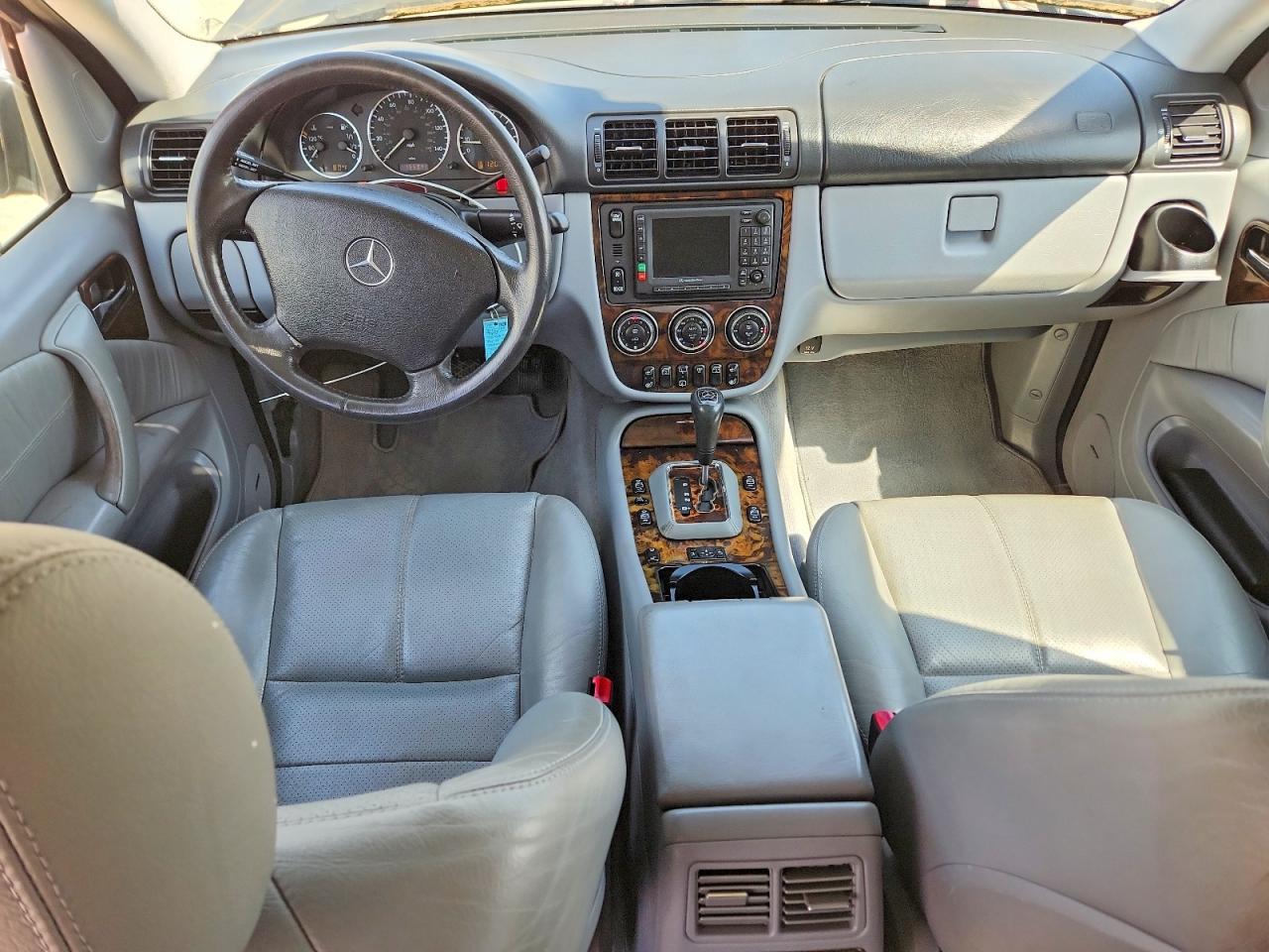 Mercedes-Benz M-Class 500