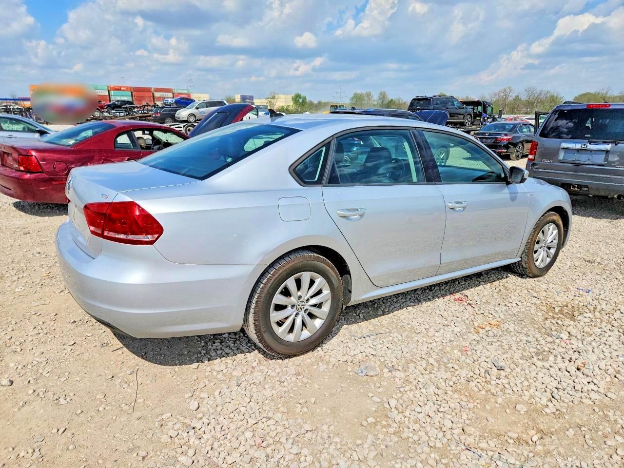 Volkswagen Passat S