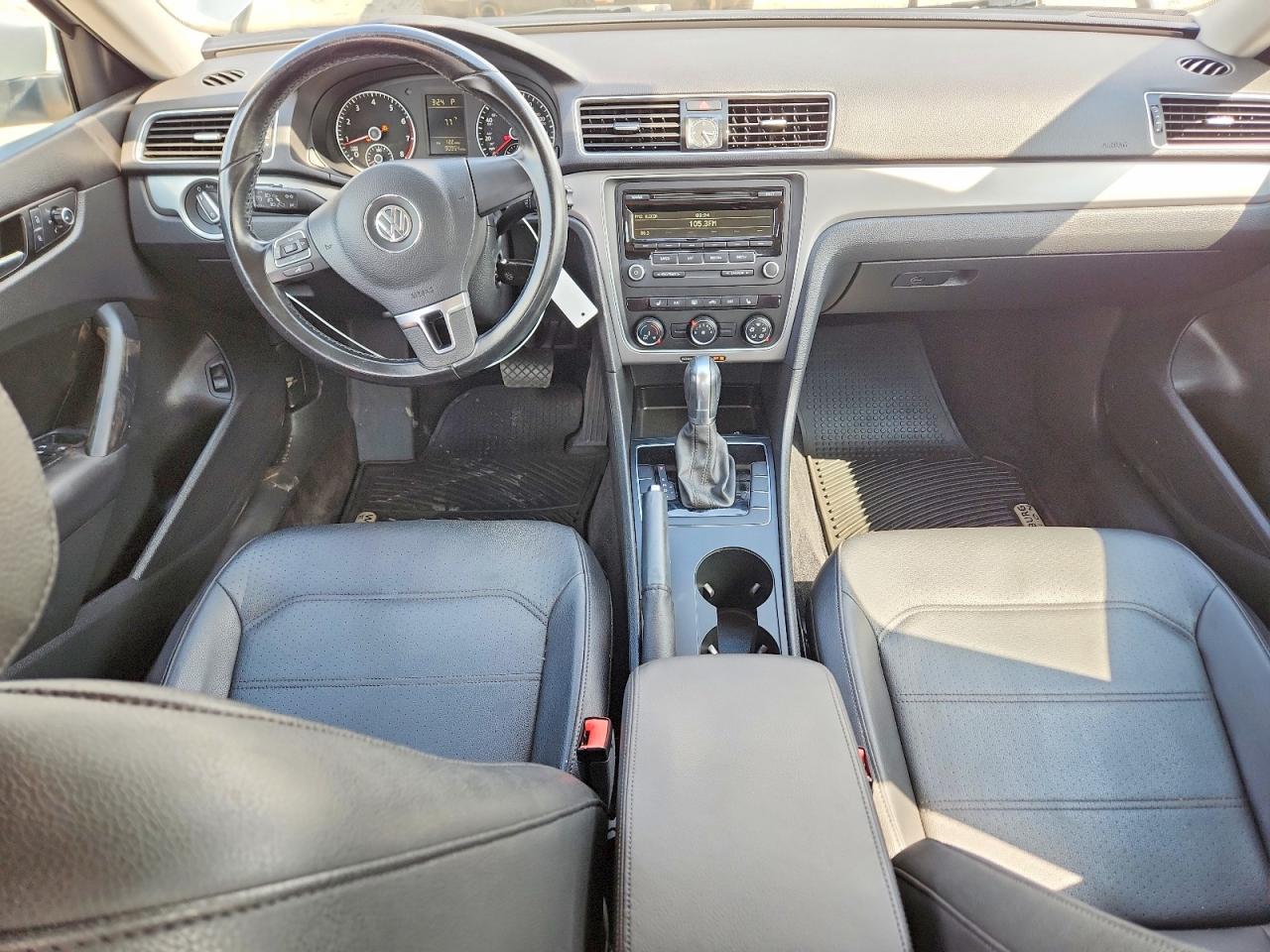 Volkswagen Passat S