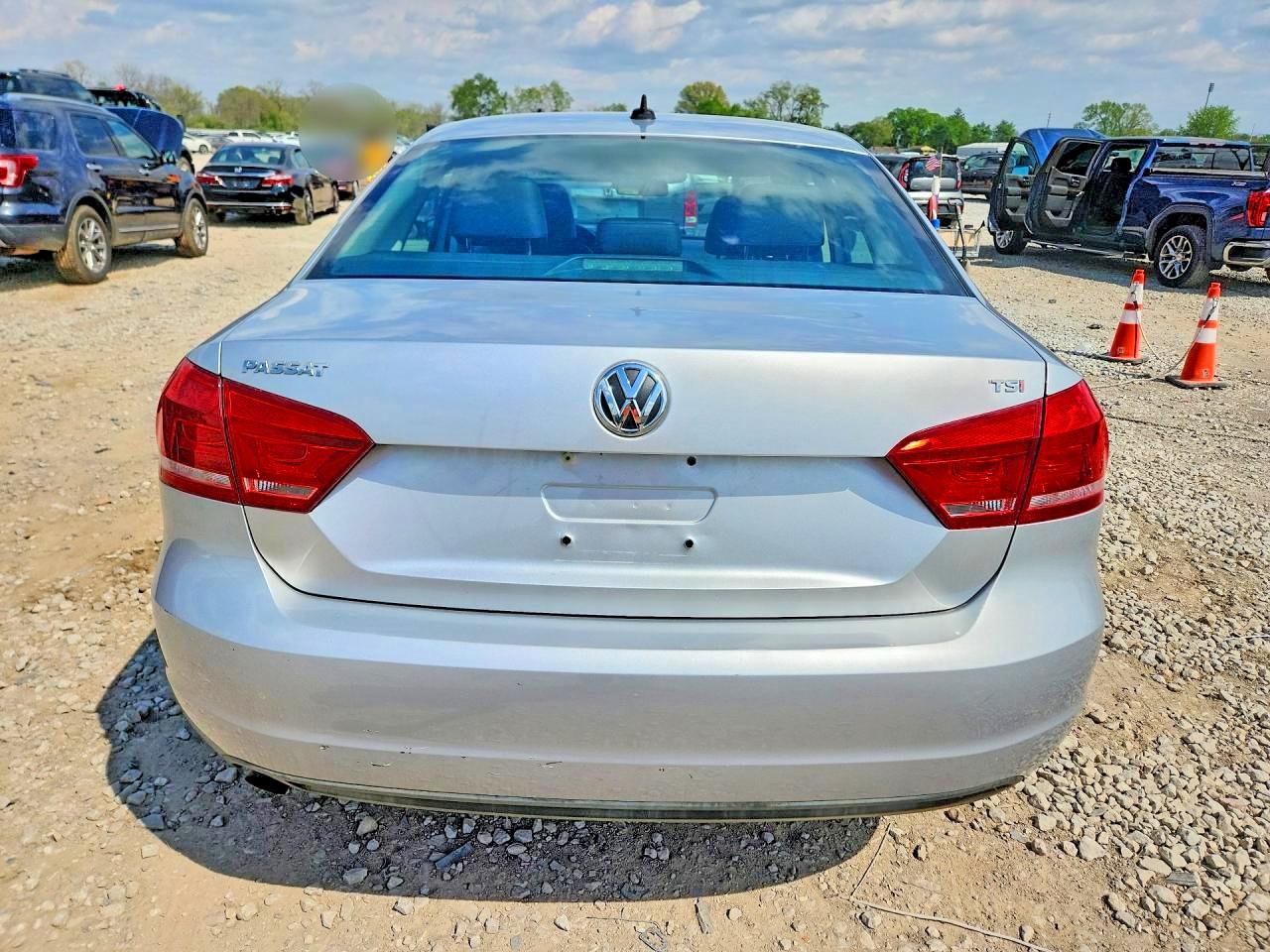 Volkswagen Passat S