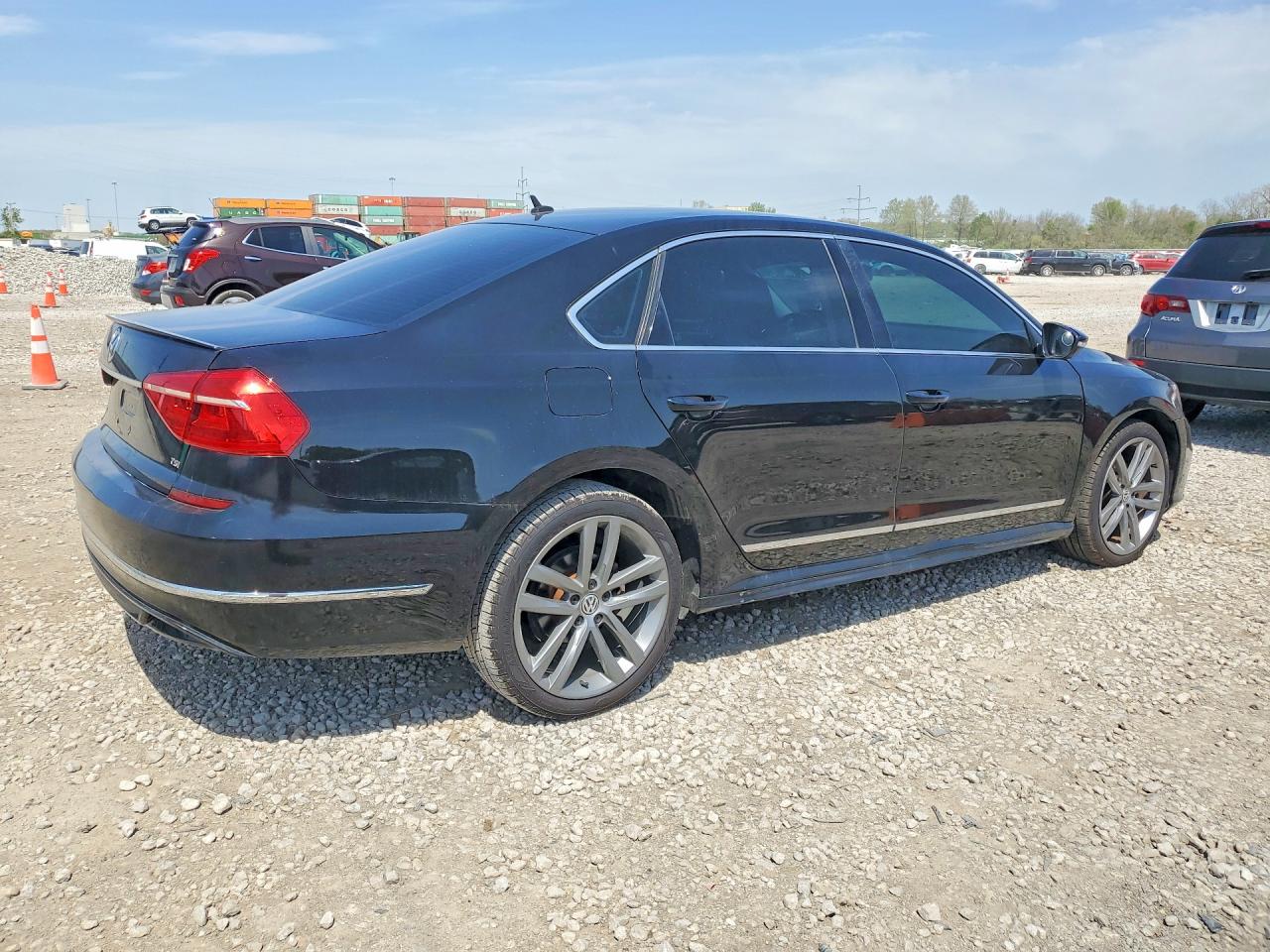 Volkswagen Passat S