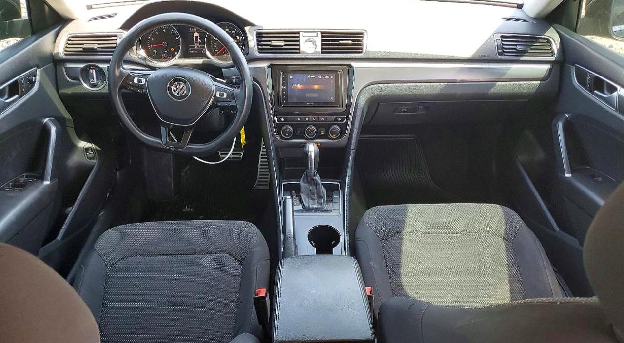 Volkswagen Passat S