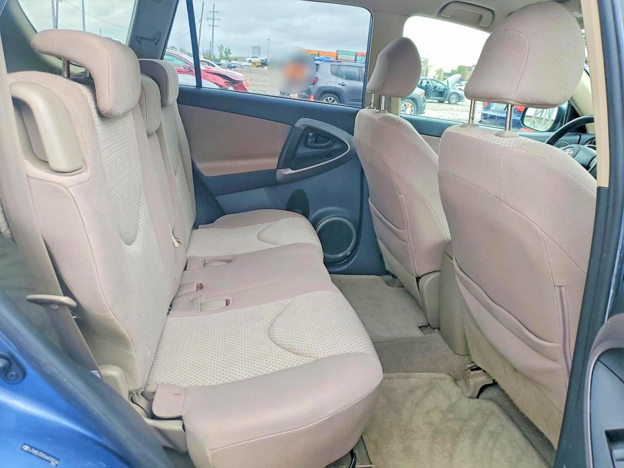 Toyota RAV4 Base