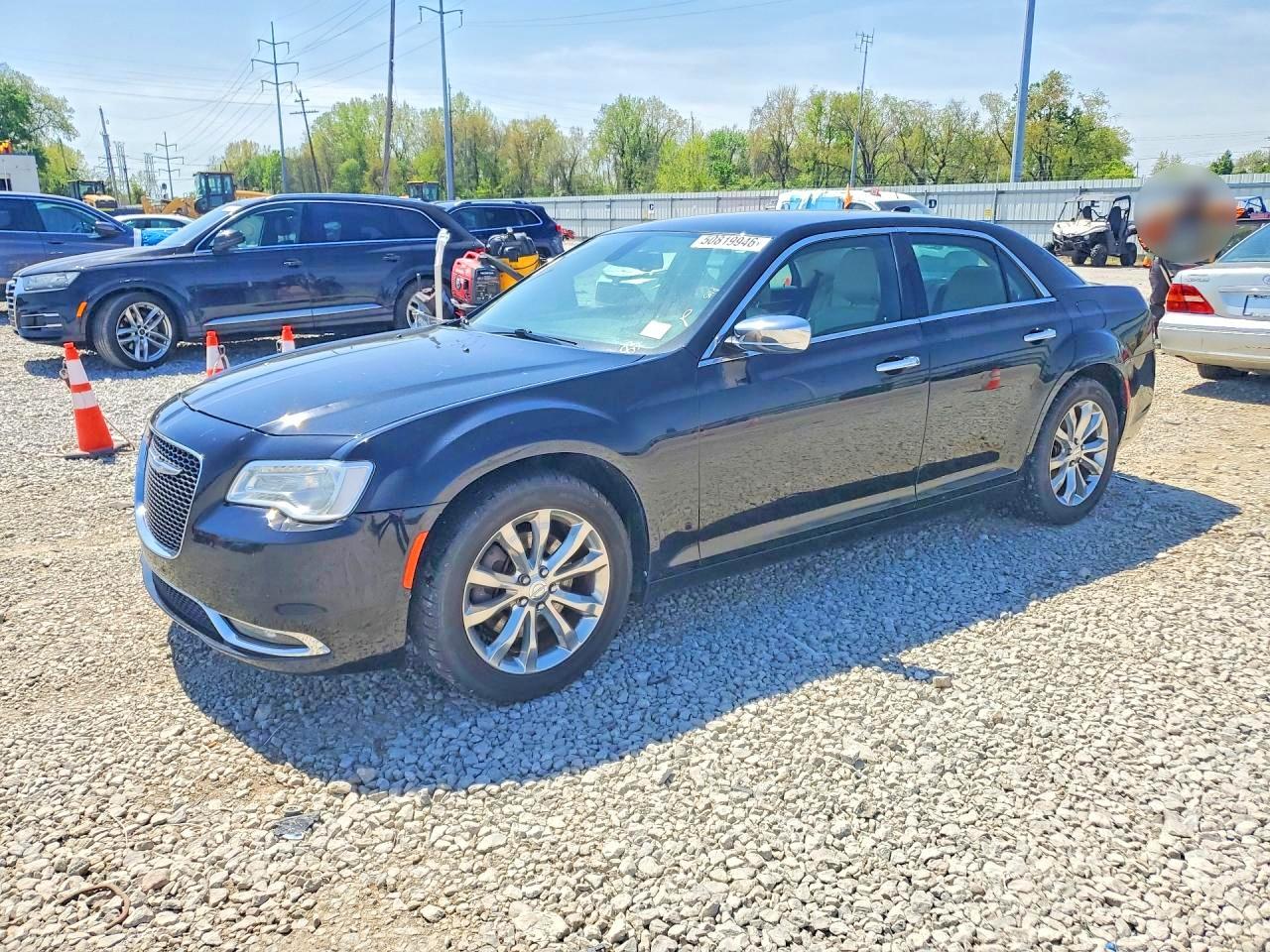 Salvage Chrysler 300 Image