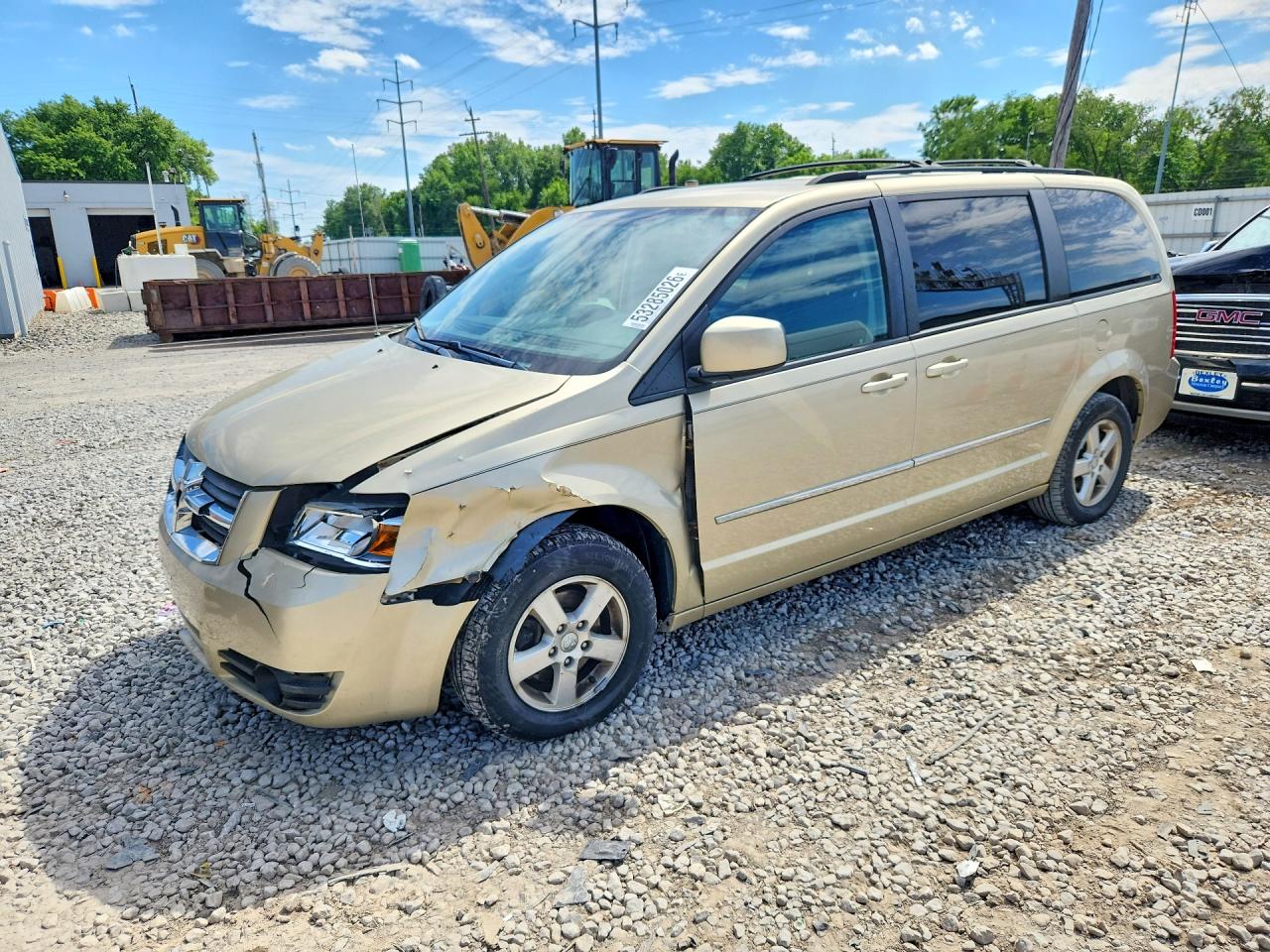Salvage Dodge Caravan Image