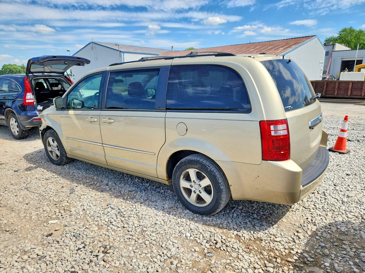 Dodge Caravan Sxt