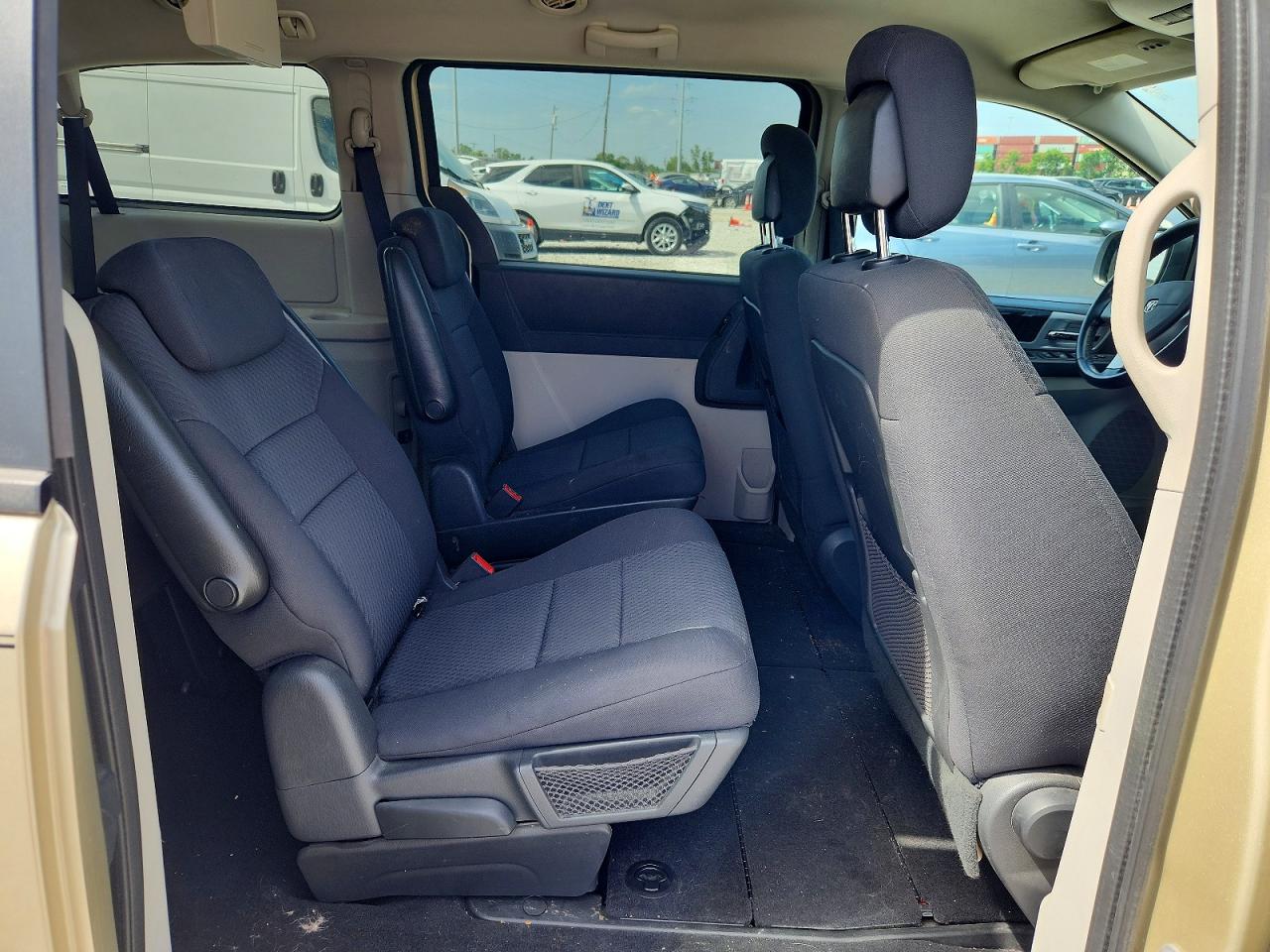 Dodge Caravan Sxt