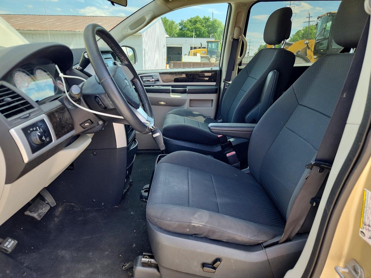 Dodge Caravan Sxt