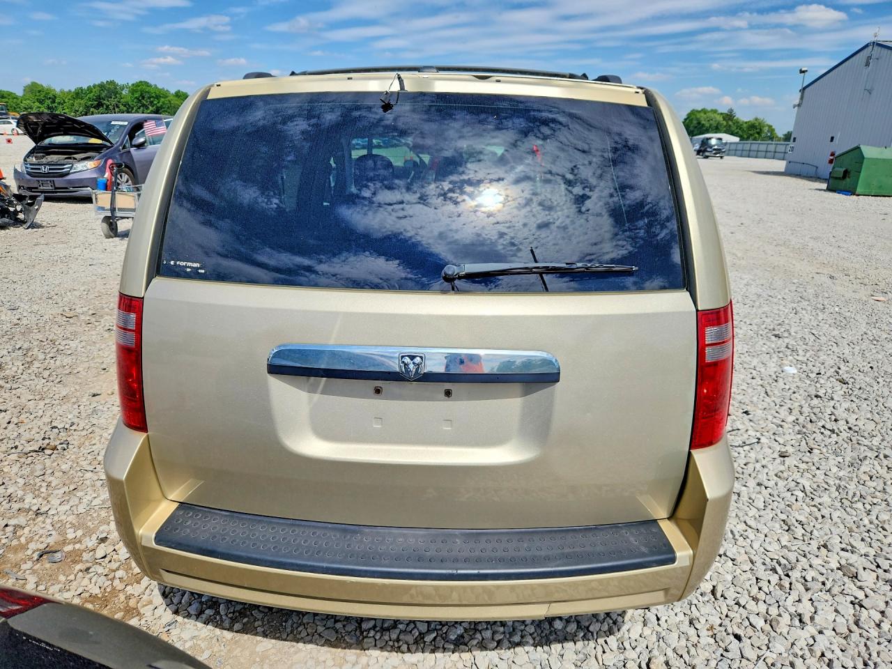 Dodge Caravan Sxt