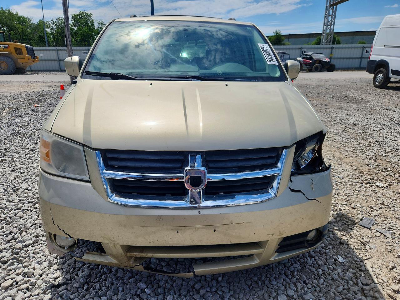 Dodge Caravan Sxt