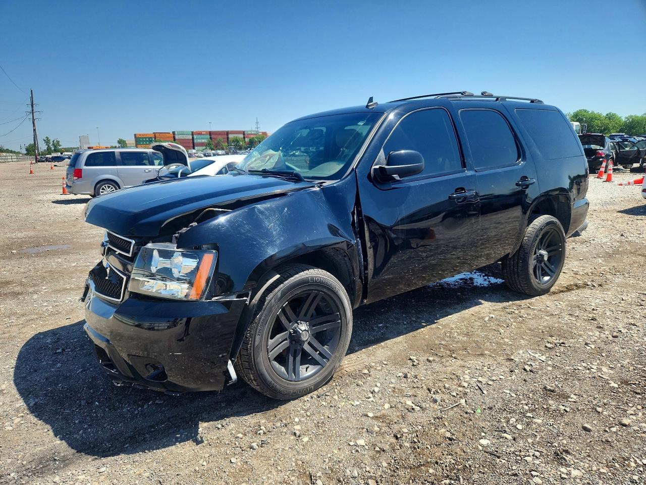 Salvage Chevrolet Tahoe Image