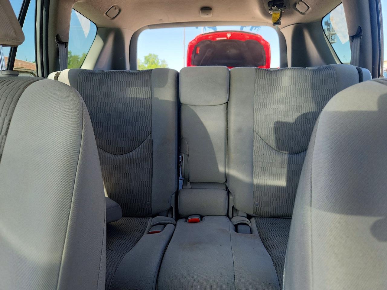 Toyota RAV4 Base