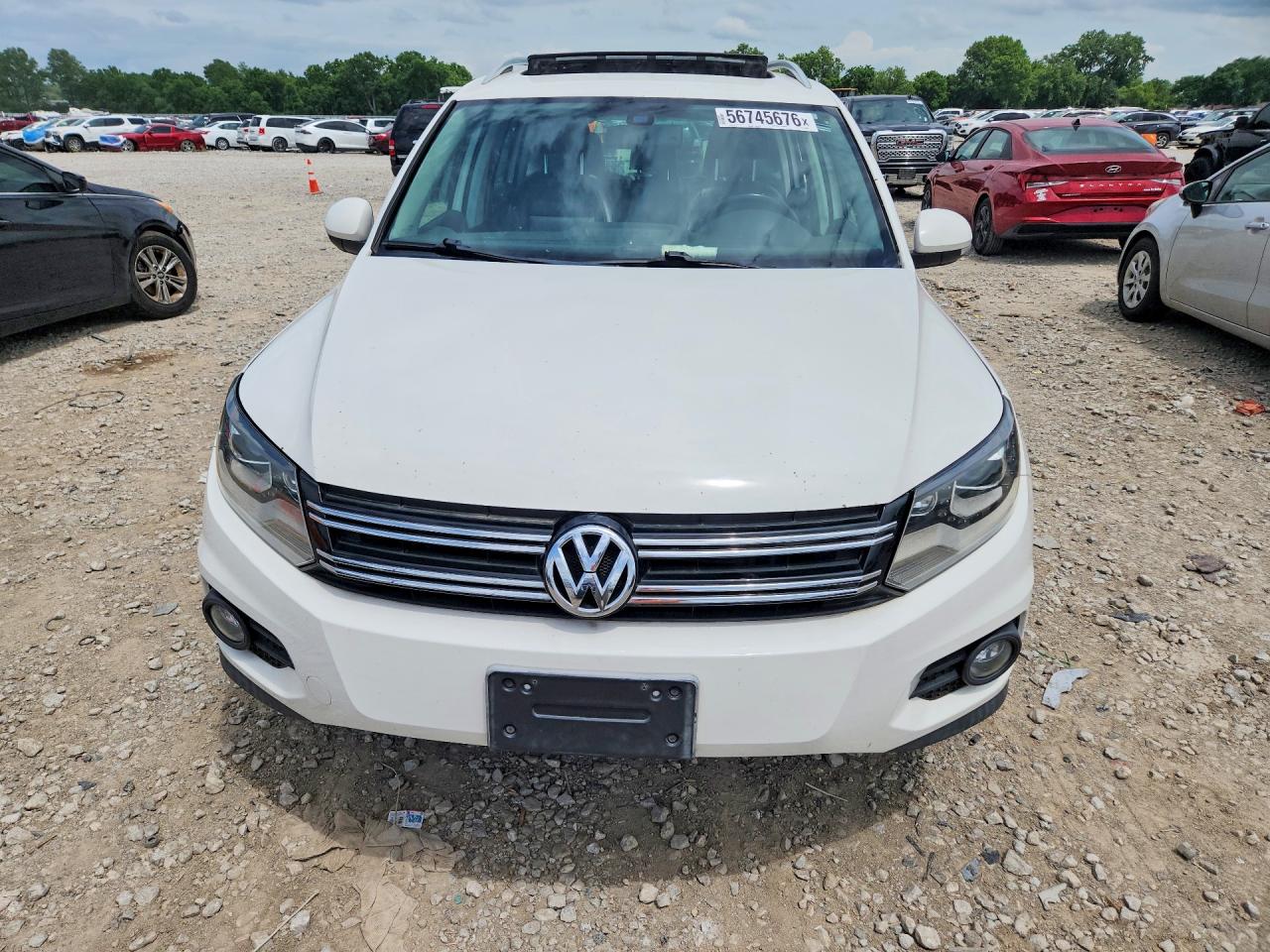 Volkswagen Tiguan S