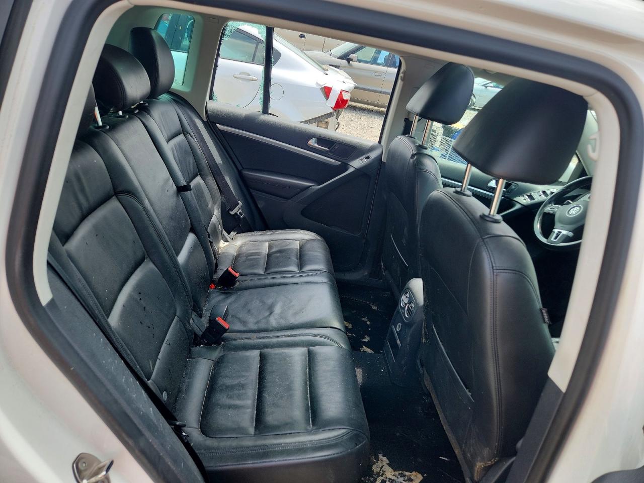 Volkswagen Tiguan S