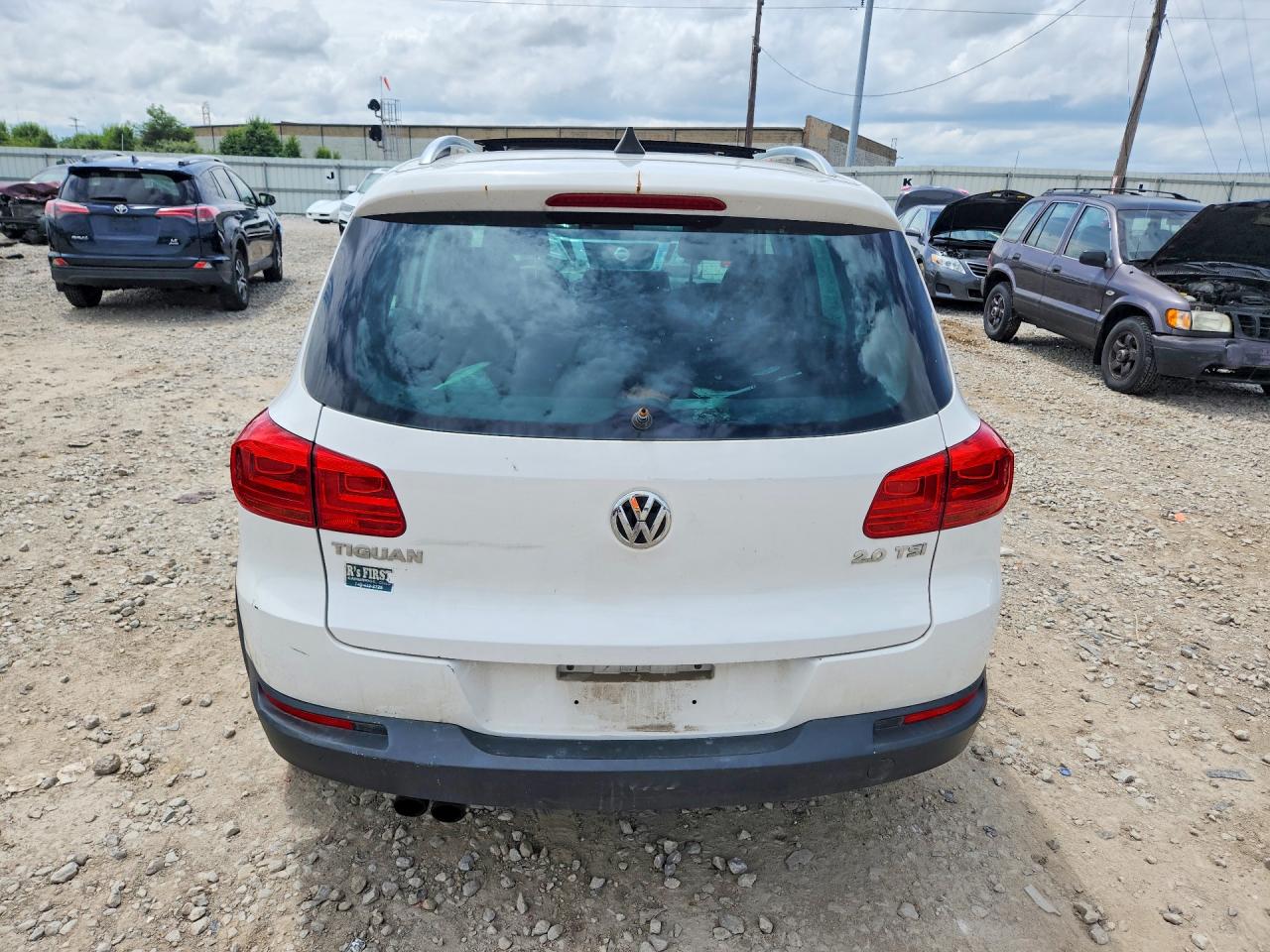 Volkswagen Tiguan S