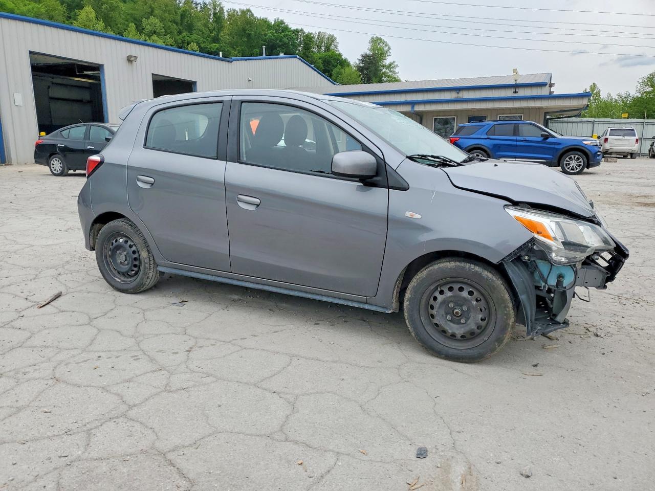 Mitsubishi Mirage Es