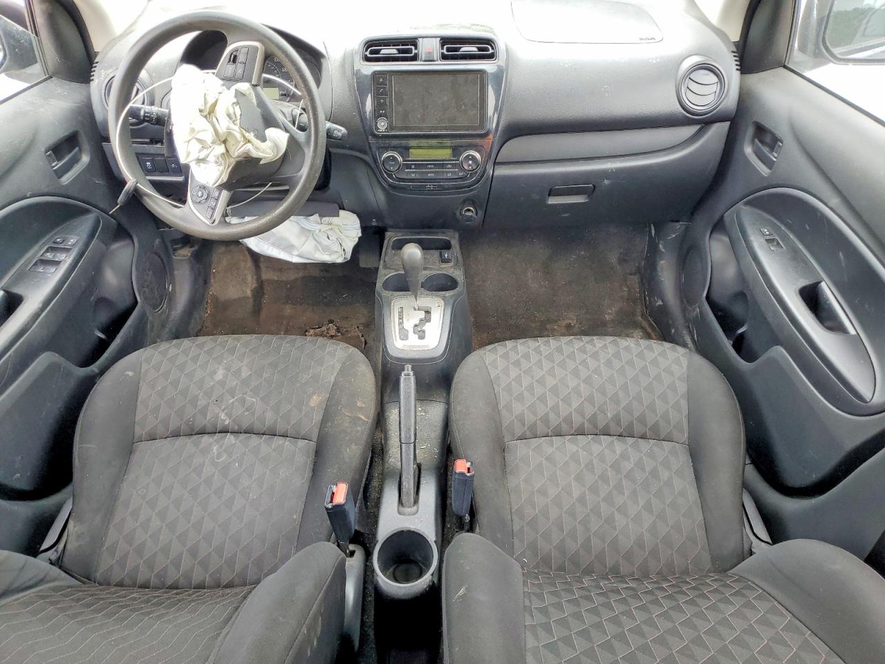 Mitsubishi Mirage Es