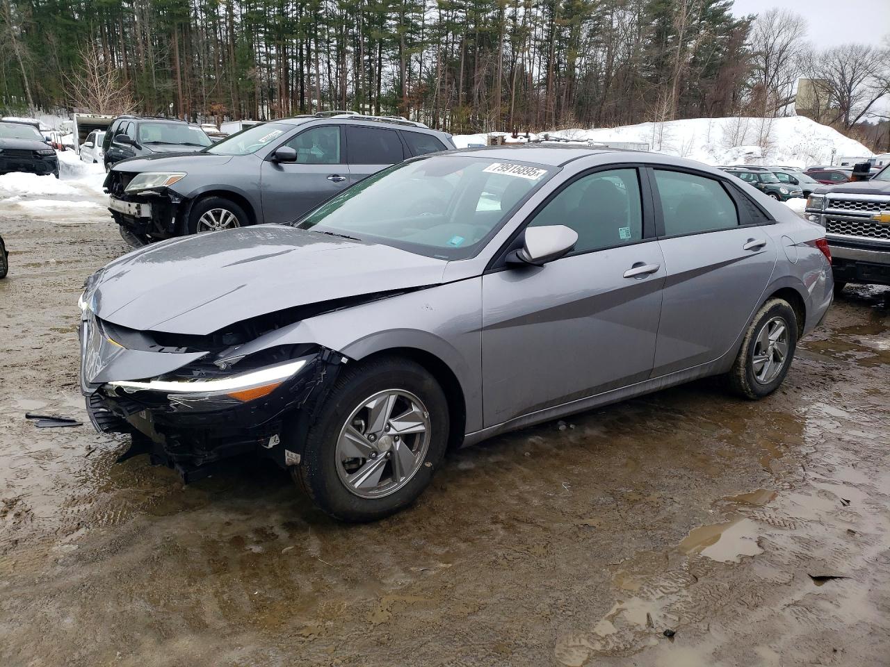 Salvage Hyundai ELANTRA Image