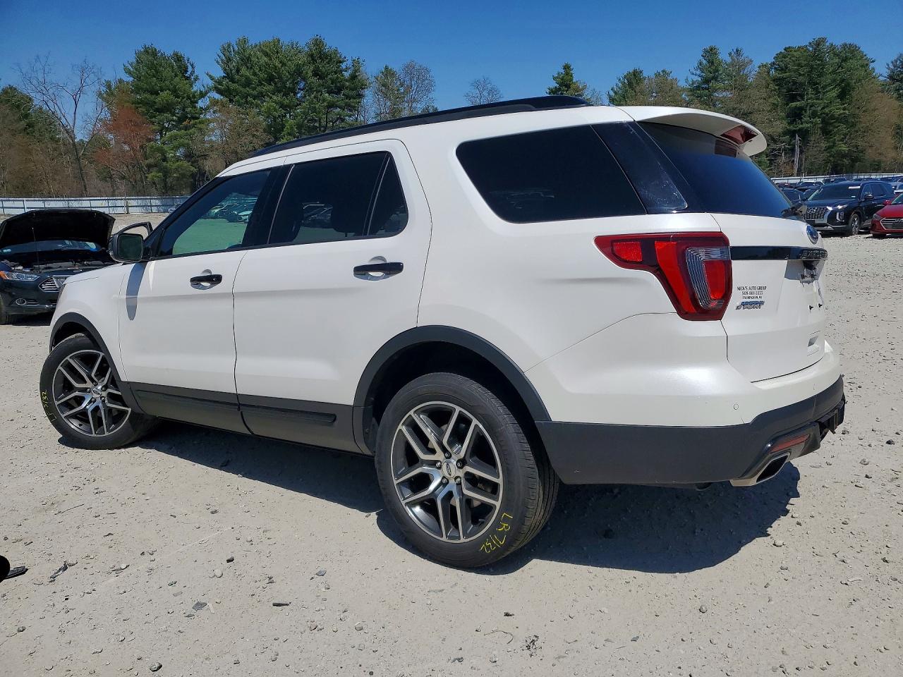 Ford Explorer Sport