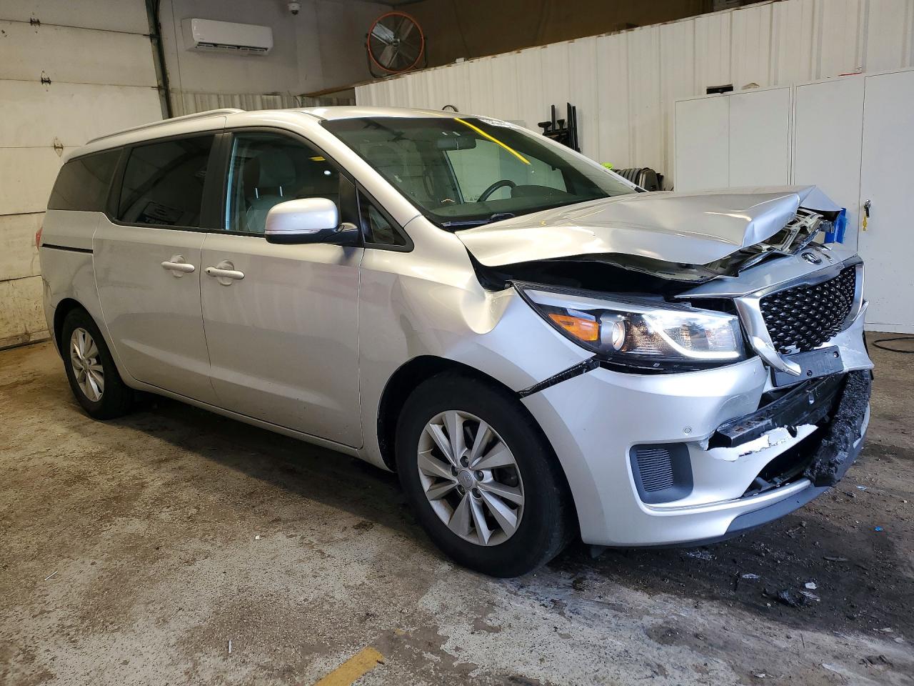 Kia Sedona Lx