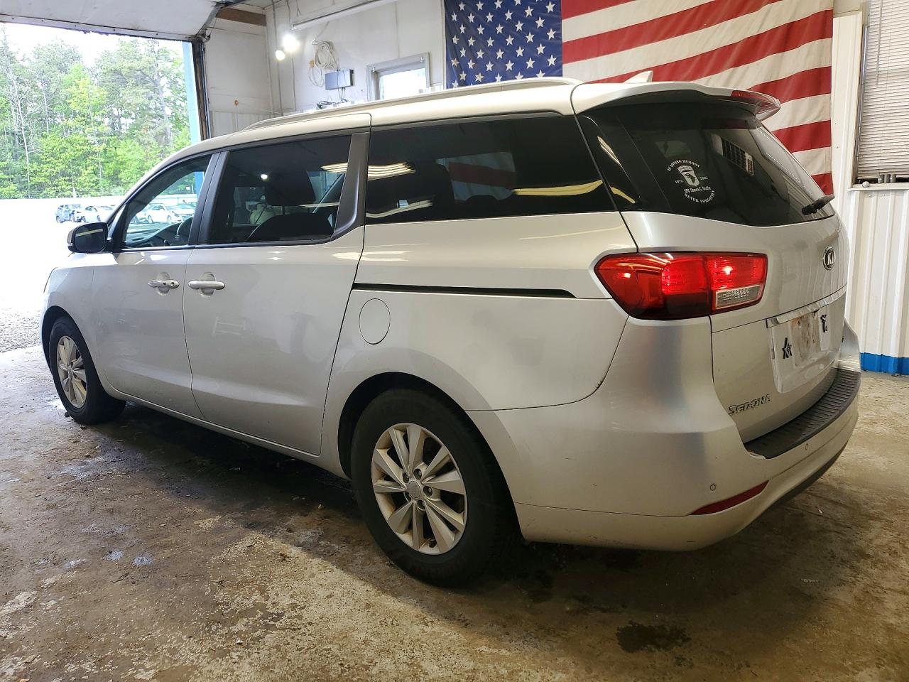 Kia Sedona Lx