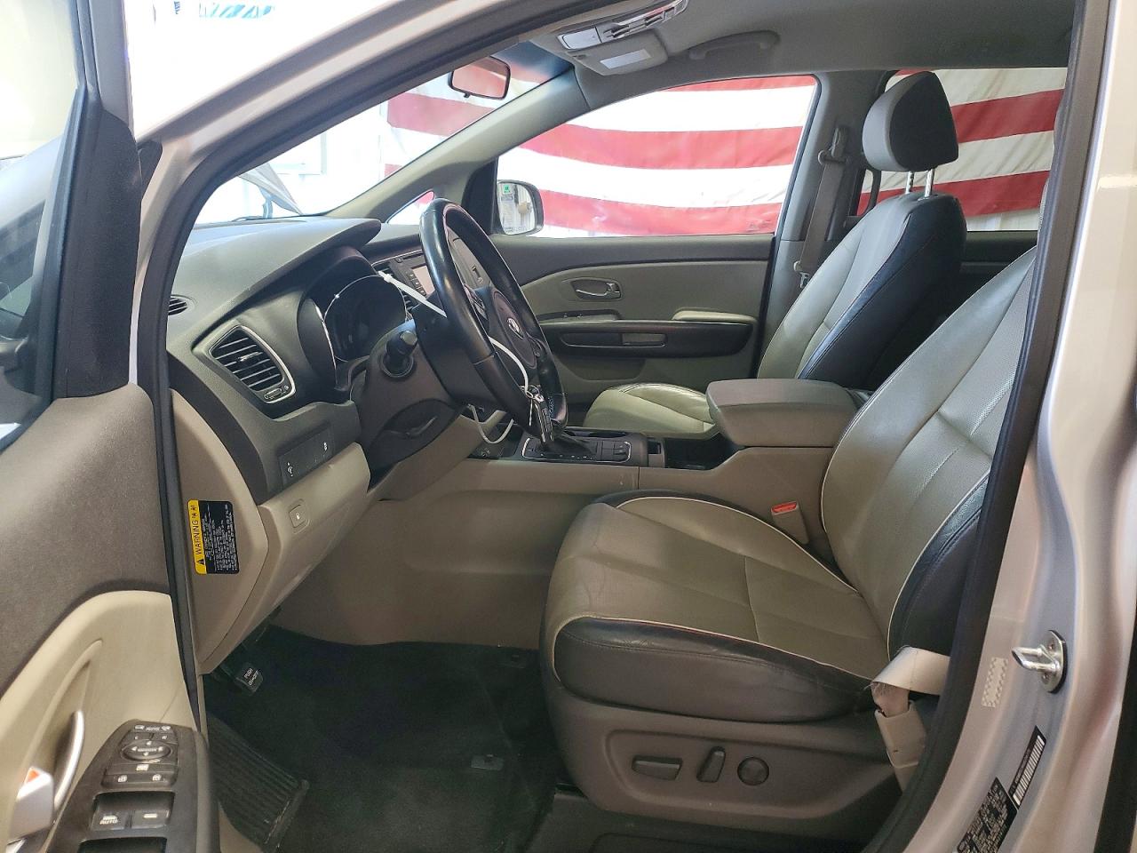 Kia Sedona Lx