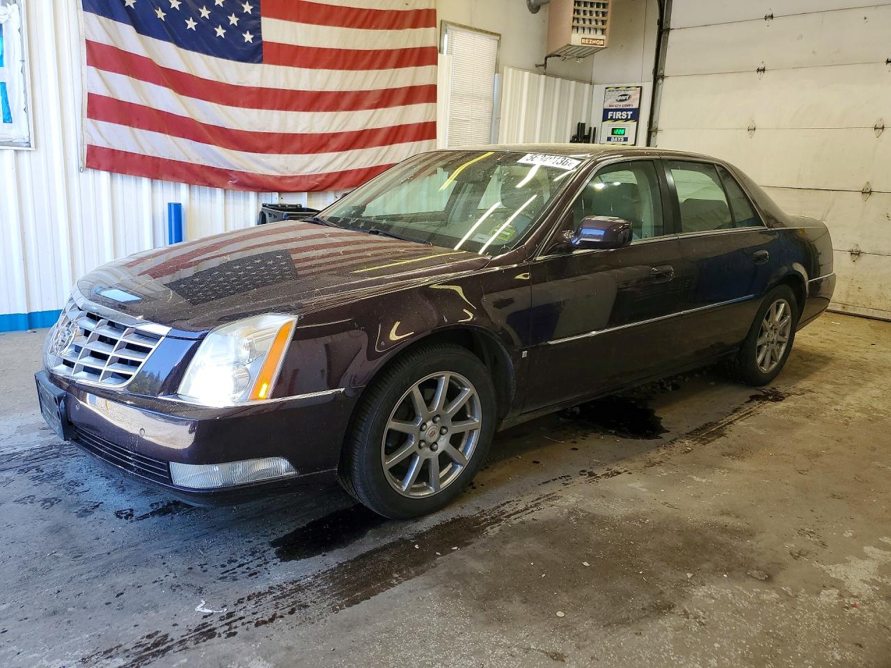 Salvage Cadillac DTS Image
