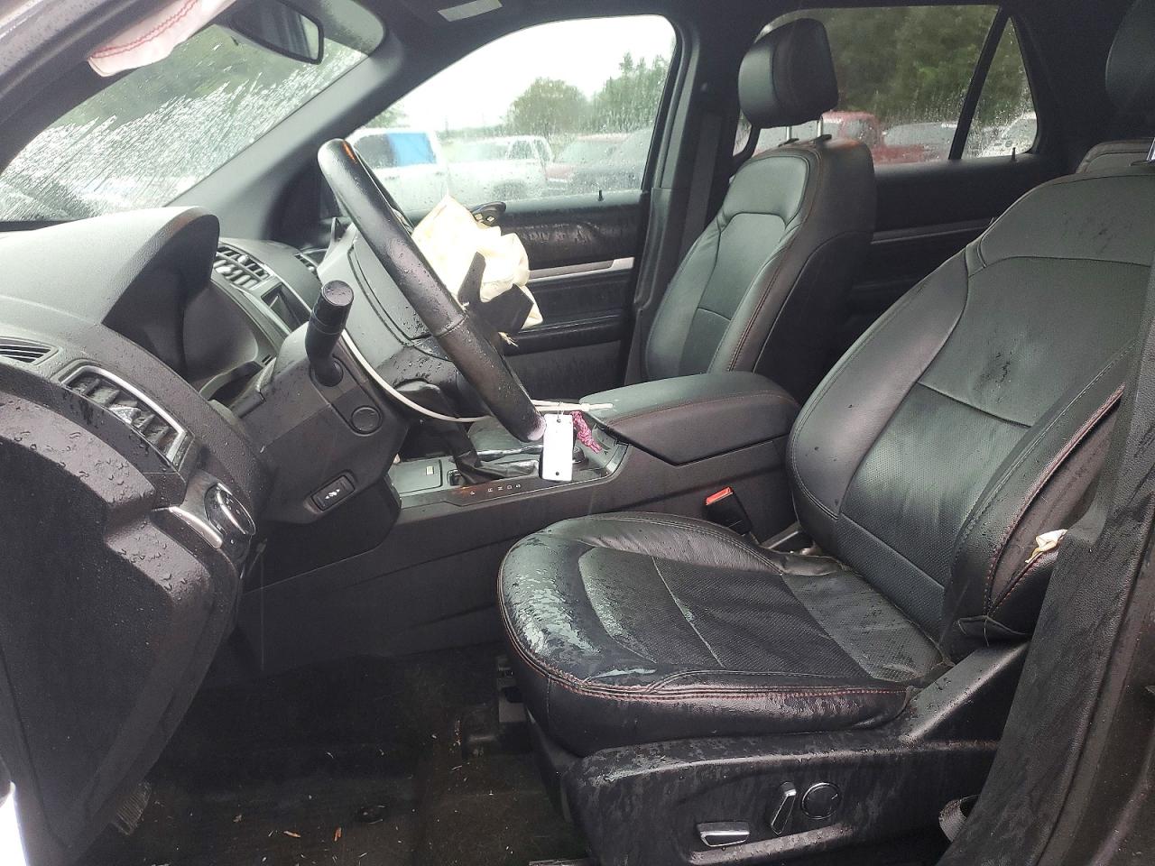 Ford Explorer Sport