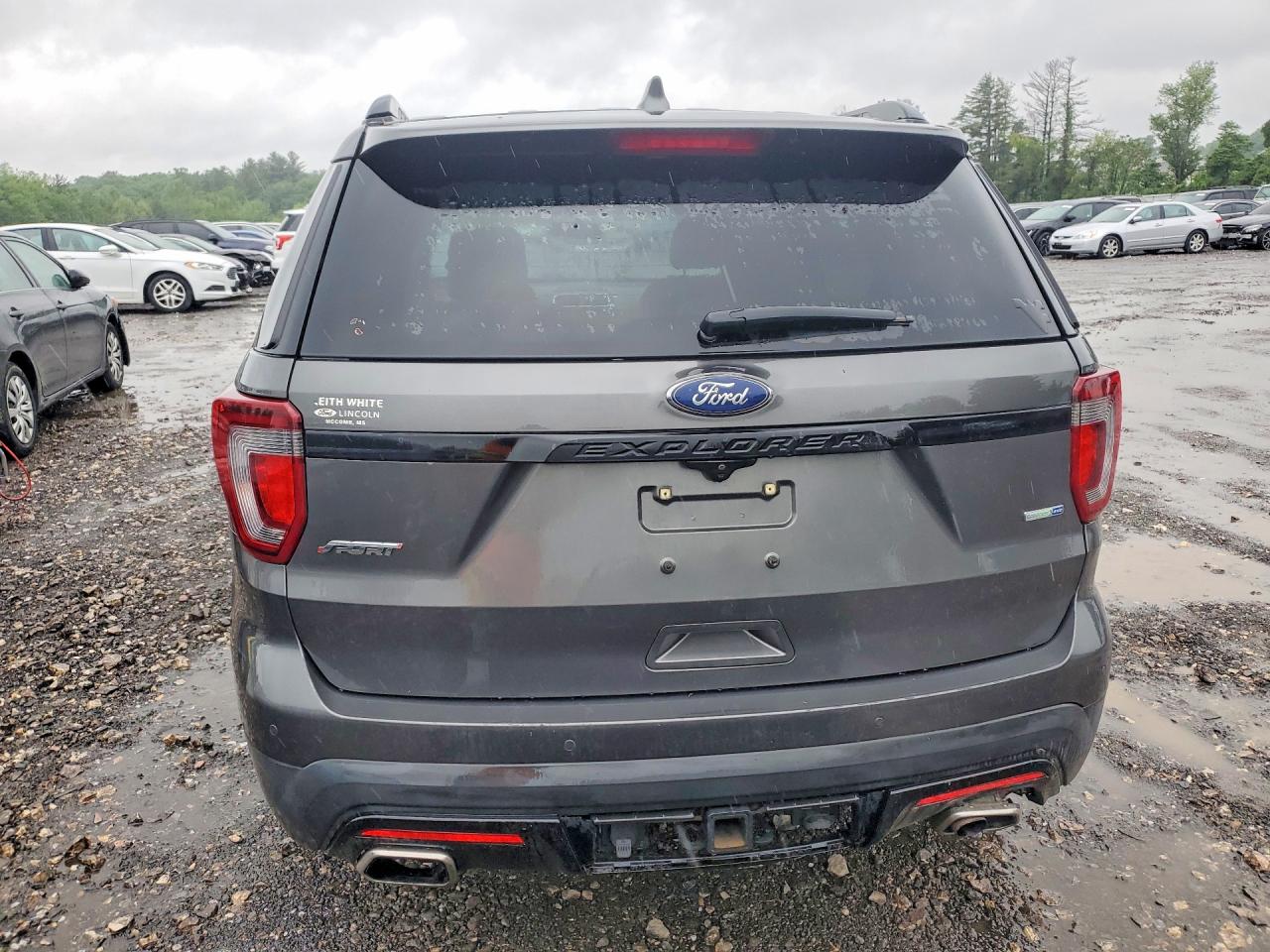 Ford Explorer Sport