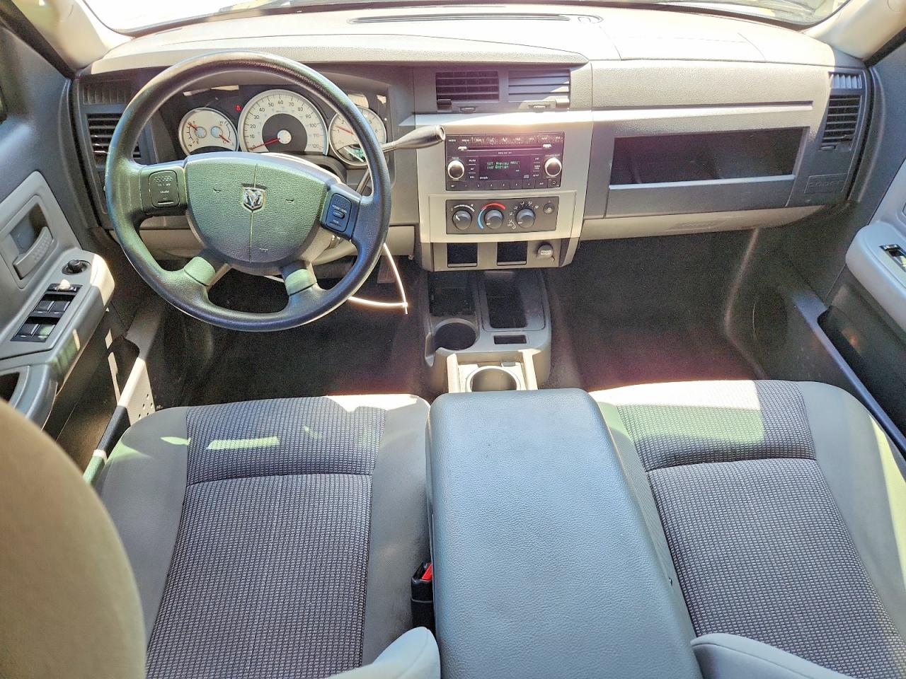 Dodge Dakota Quad Slt