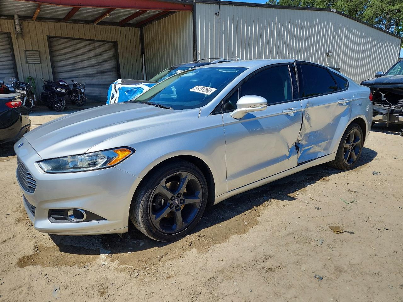 Salvage Ford Fusion Image