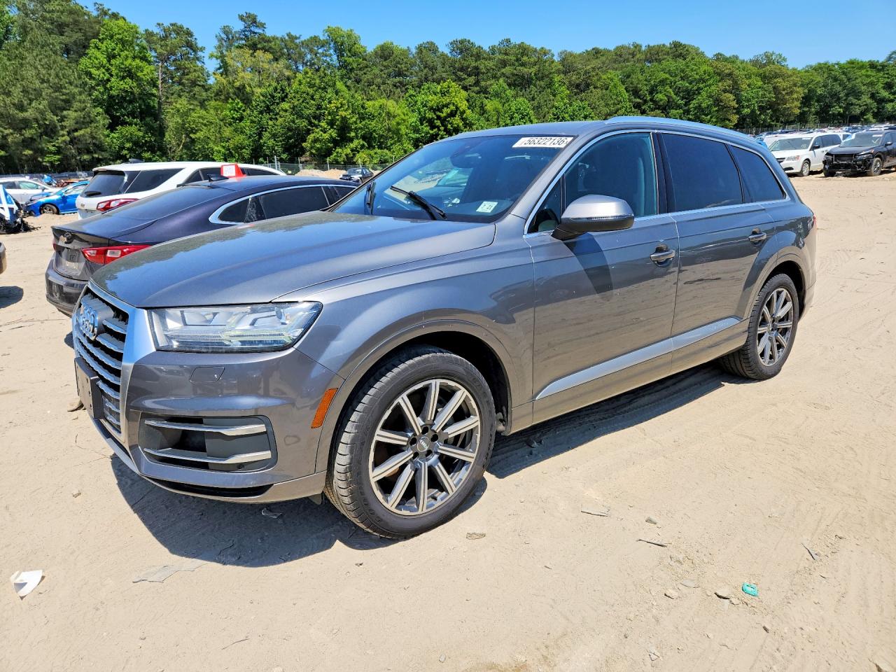 Salvage Audi Q7 Image