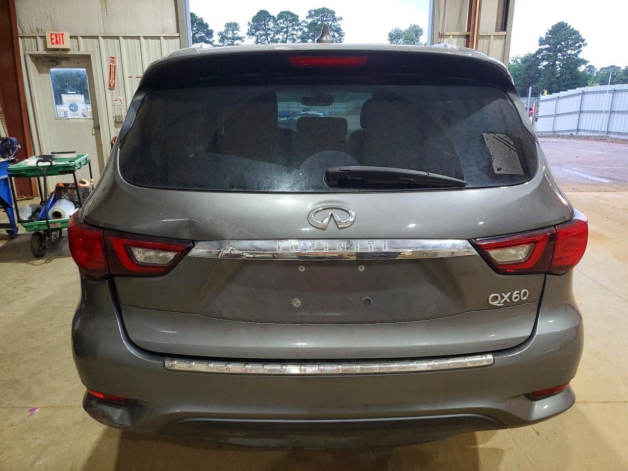 INFINITI Qx Luxe
