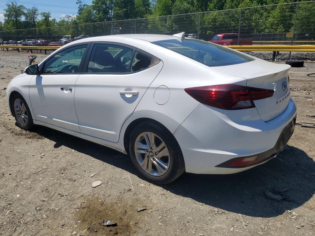 Hyundai ELANTRA Sel