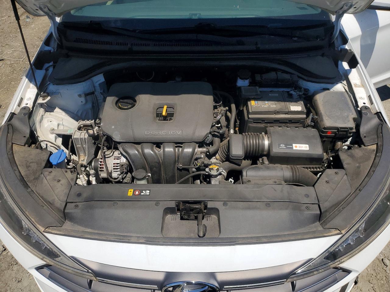 Hyundai ELANTRA Sel