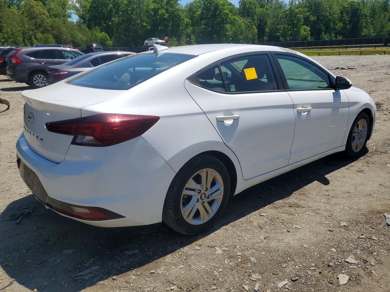 Hyundai ELANTRA Sel