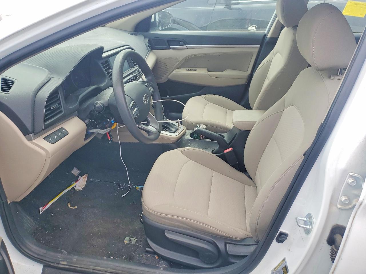 Hyundai ELANTRA Sel