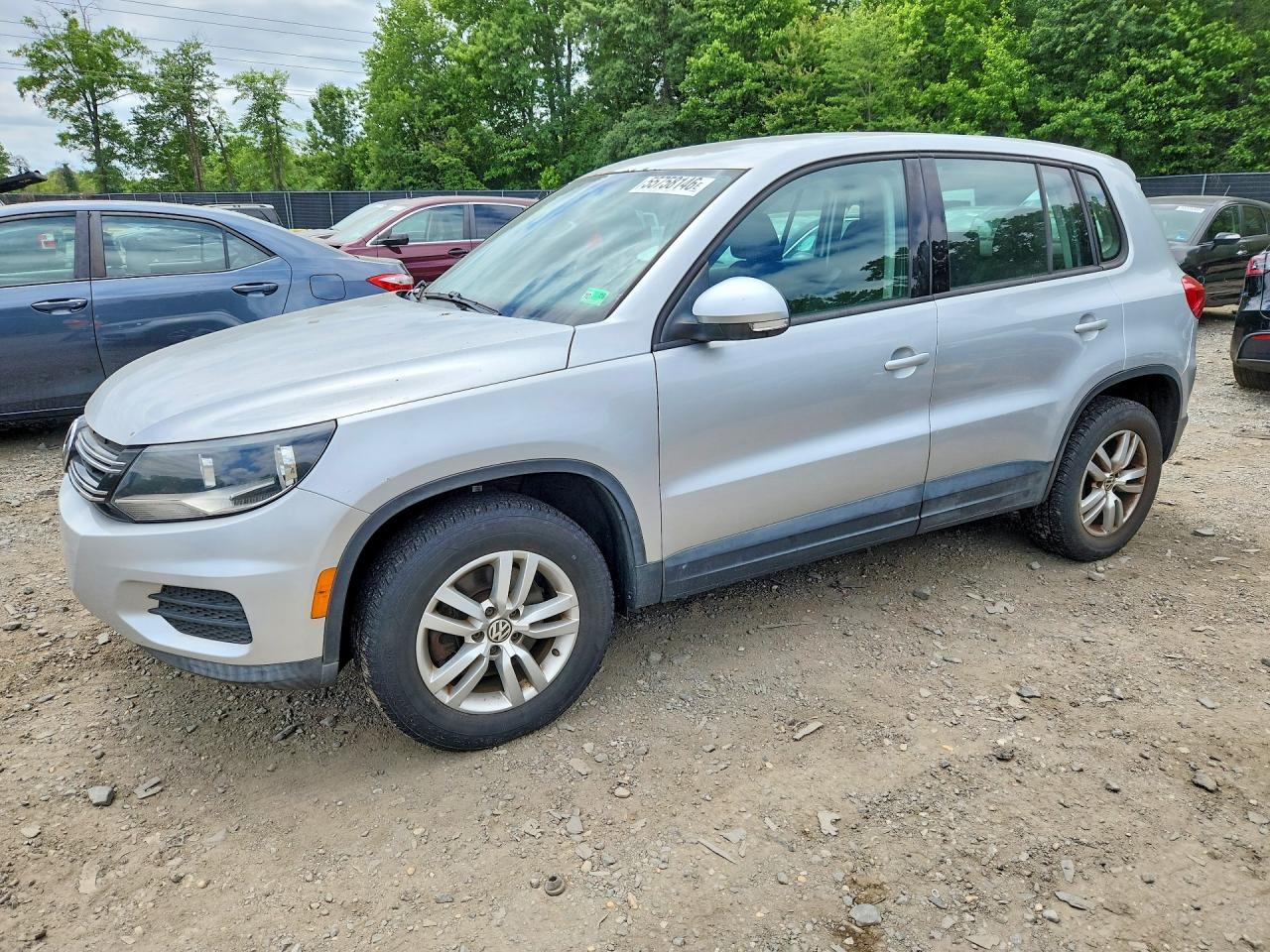 Salvage Volkswagen Tiguan Image