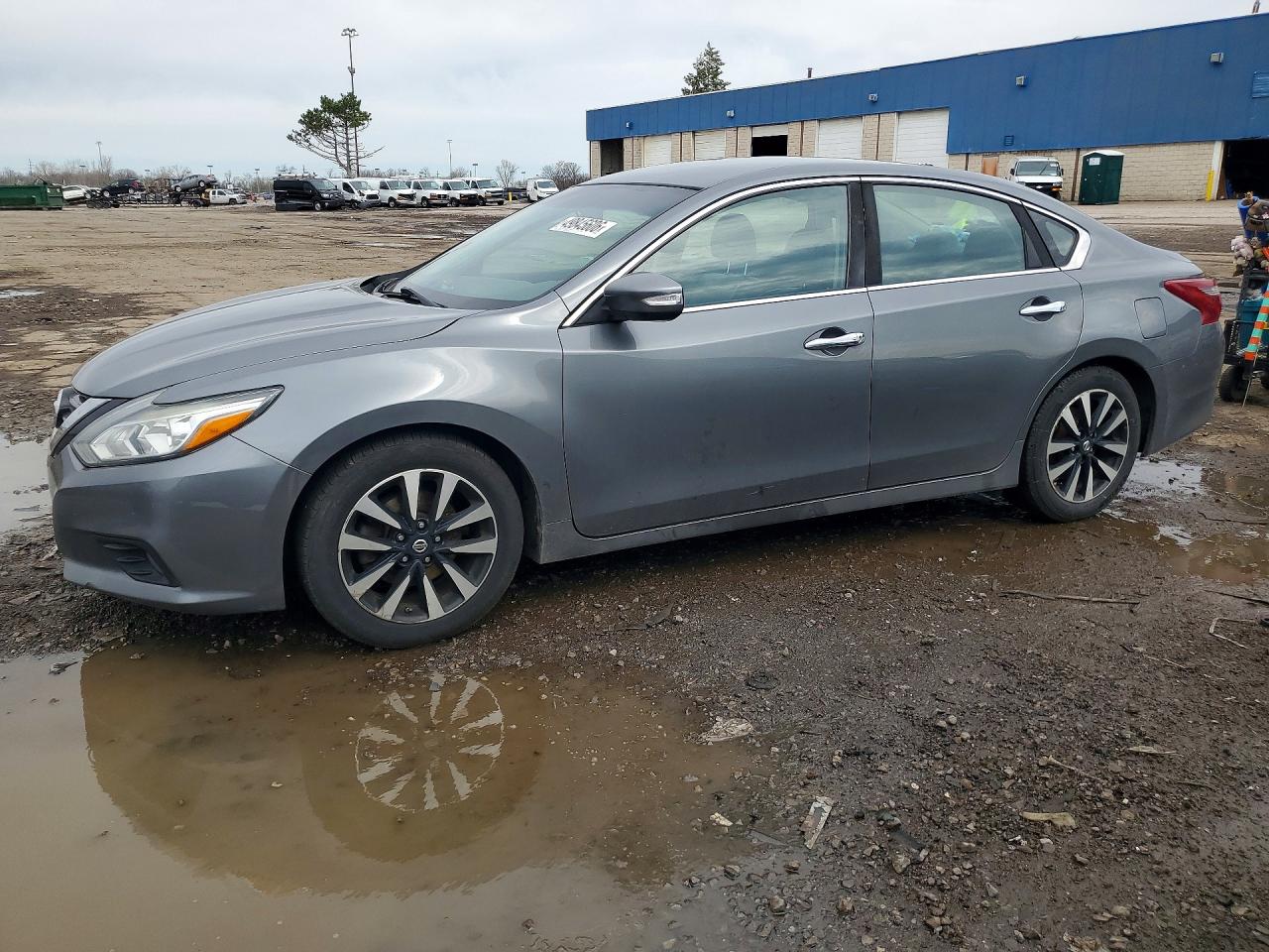 Salvage Nissan Altima Image