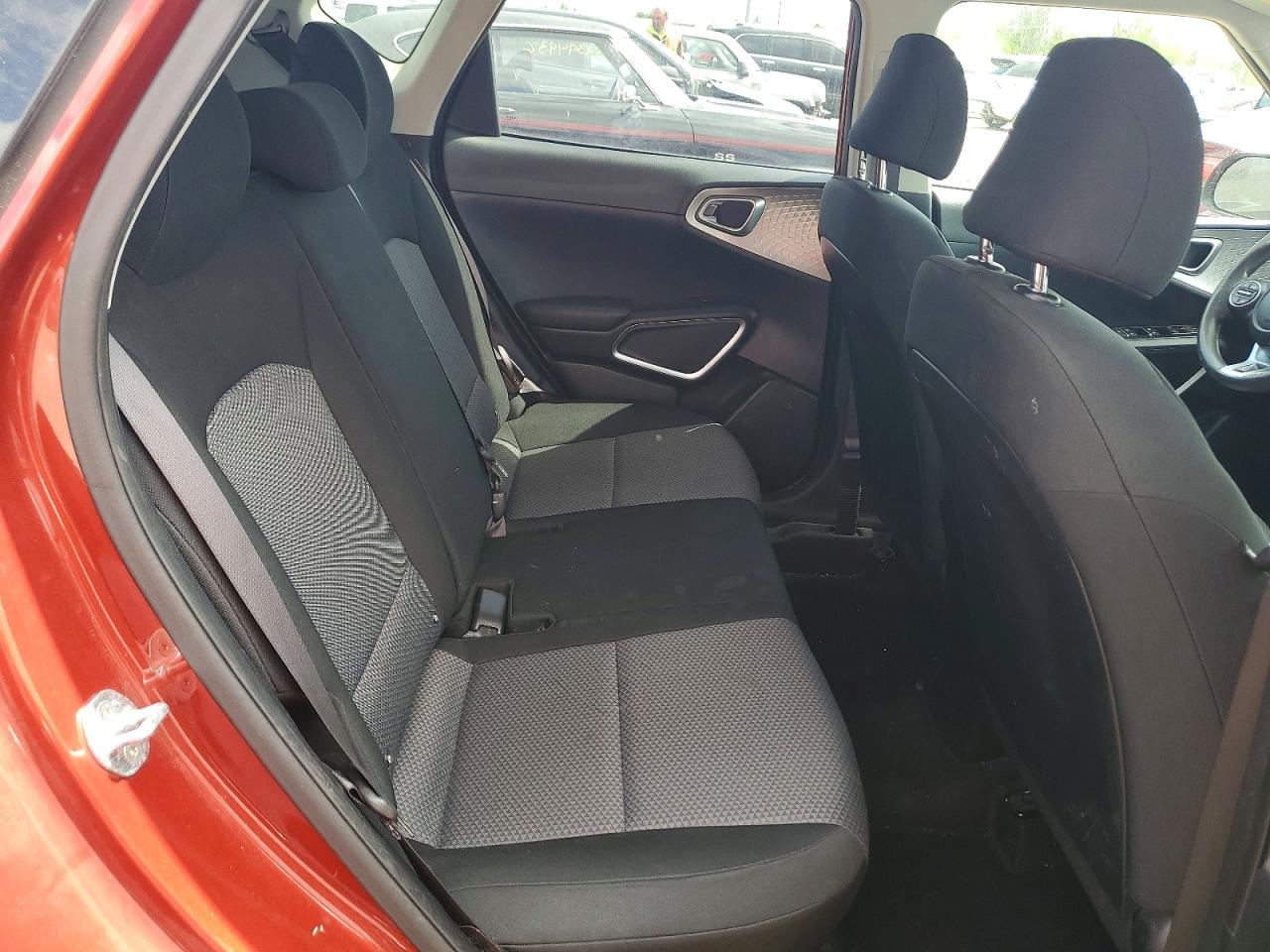 Kia Soul Lx