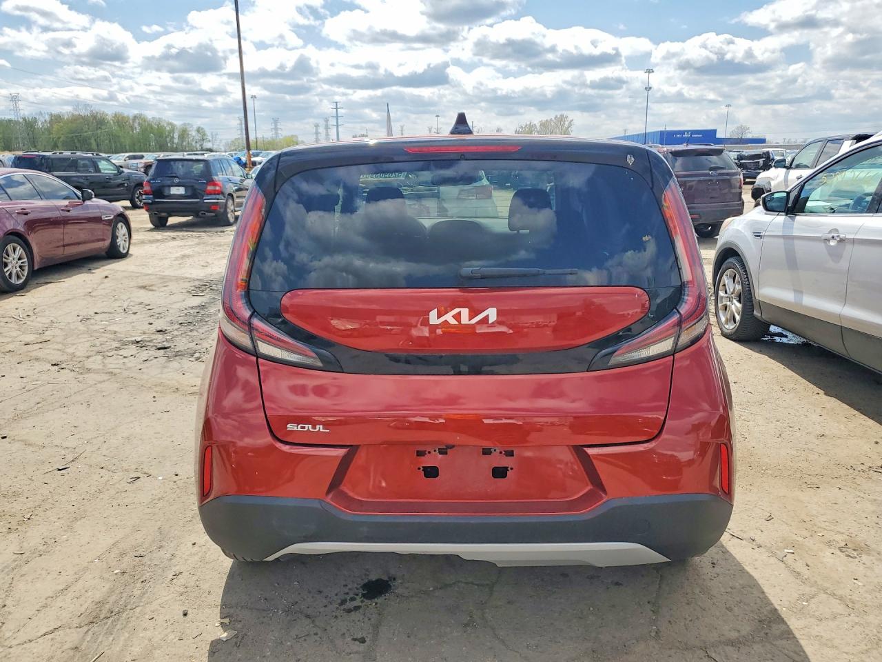 Kia Soul Lx