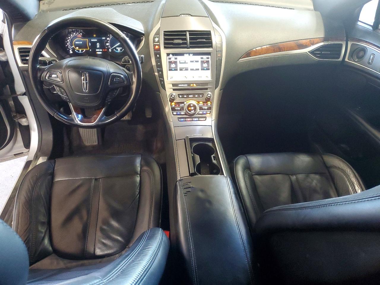 Lincoln MKZ Reserve