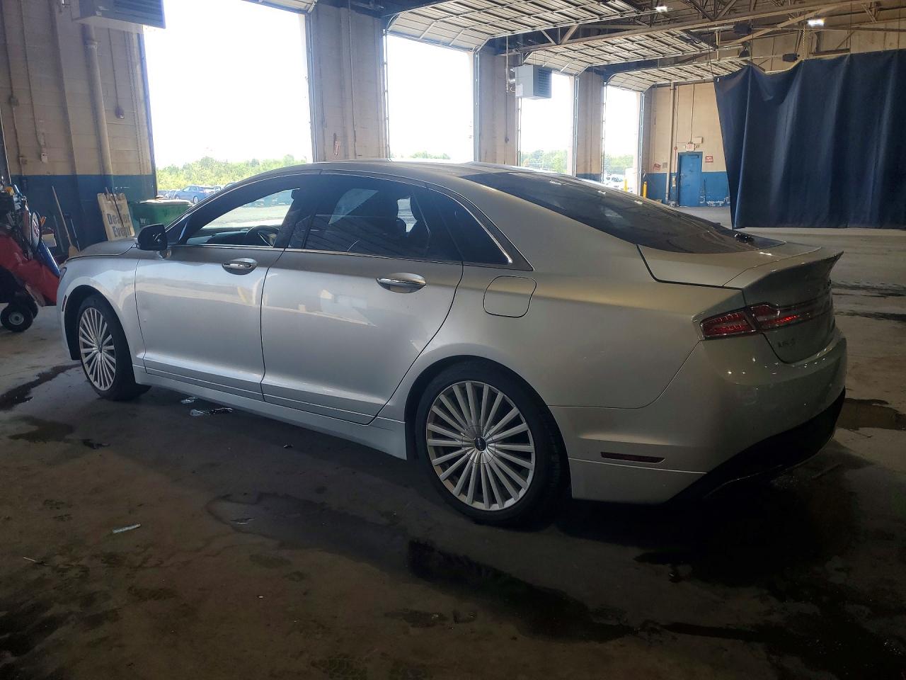 Lincoln MKZ Reserve