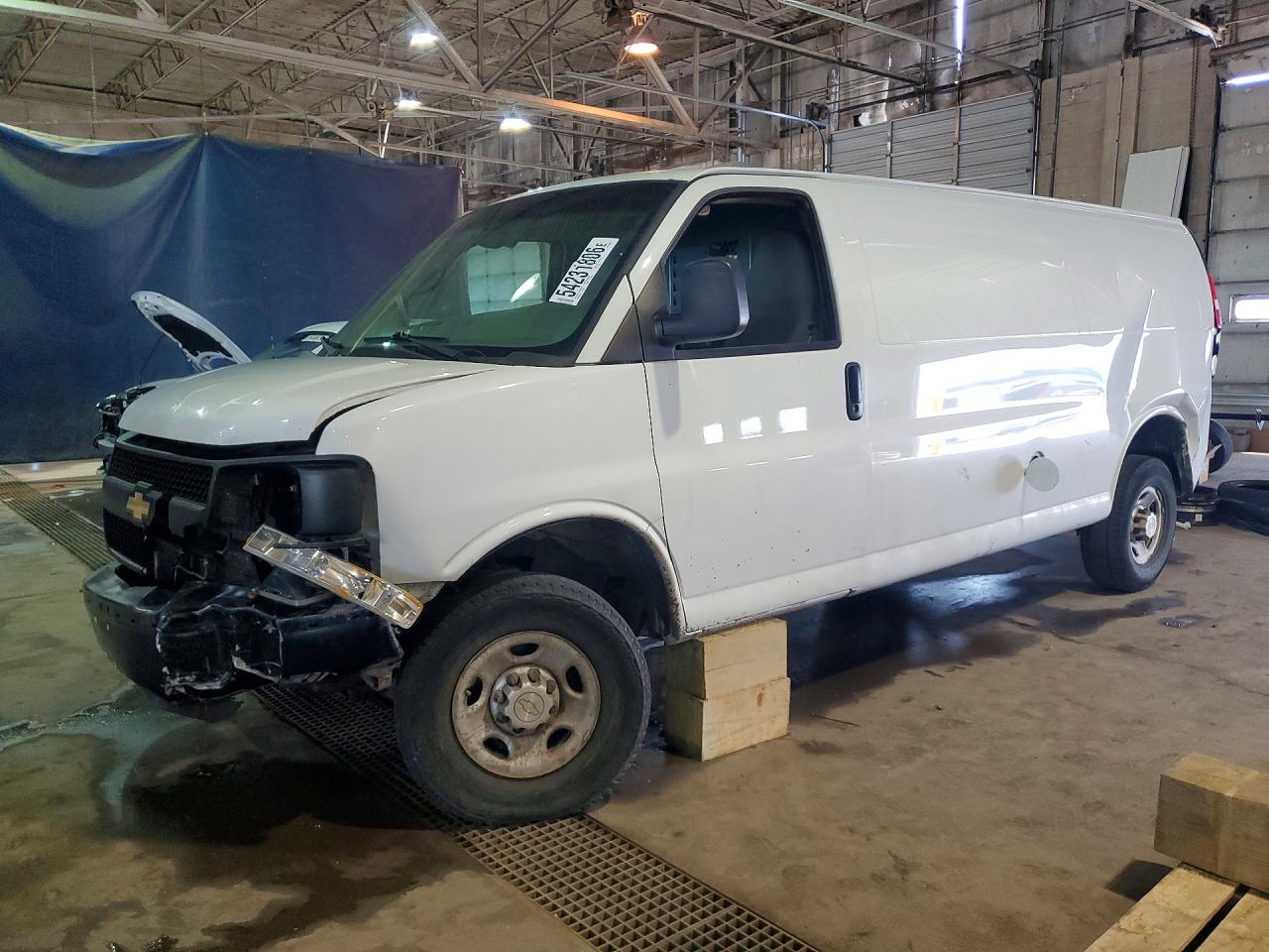 Salvage Chevrolet Express Image