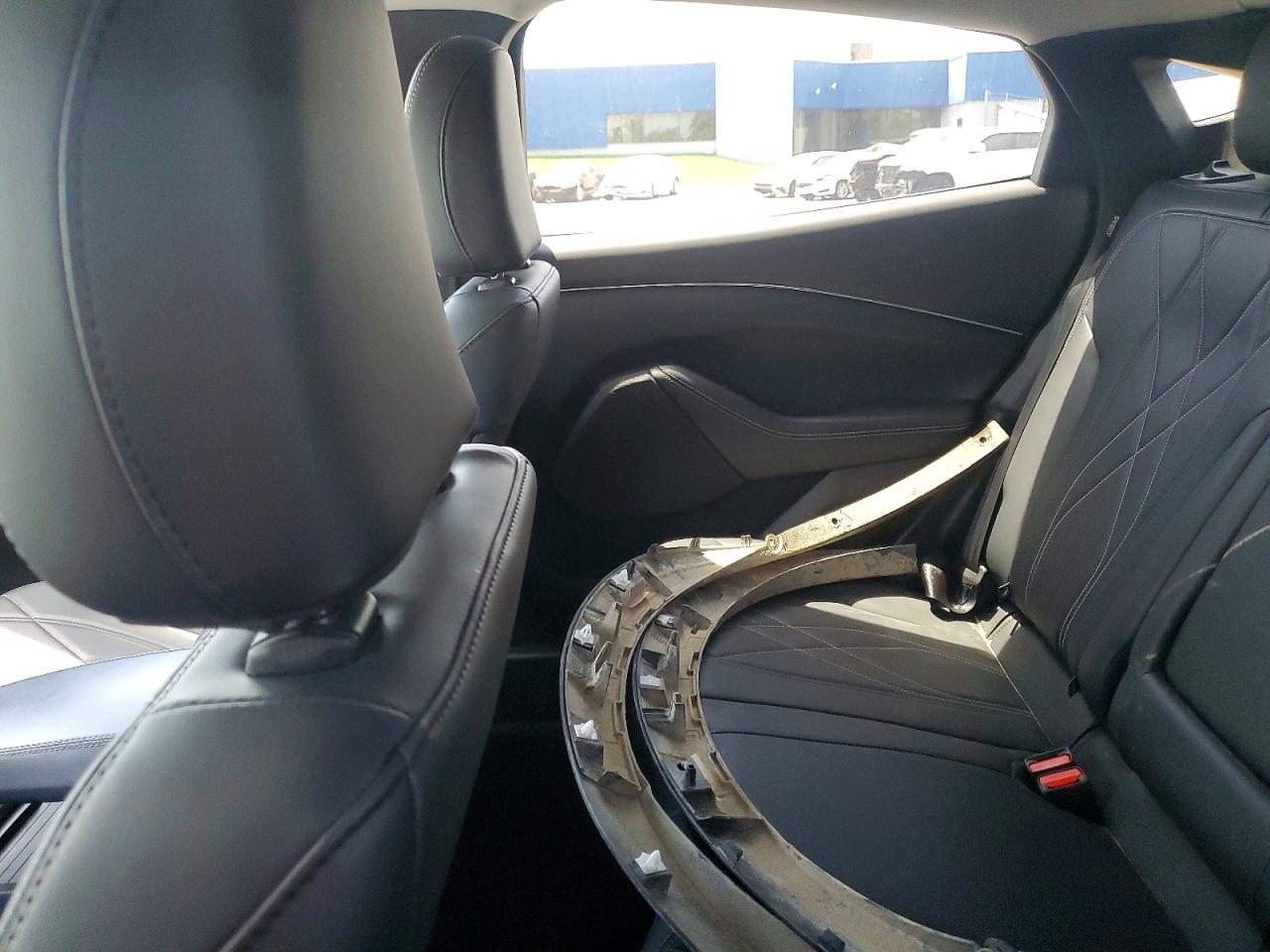 Ford Mustang Select