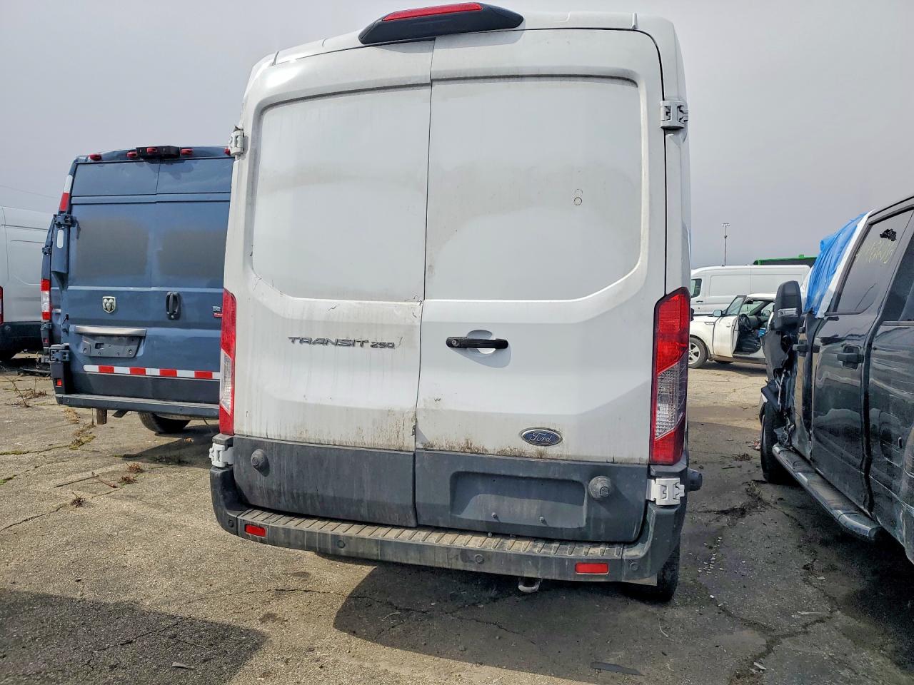 Ford Transit T-250